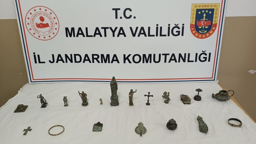 Malatya'da tarihi eser operasyonu...