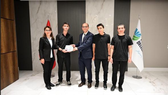 Kolayı Herkes Yapar, Önemli Olan Zoru Başarmaktır.