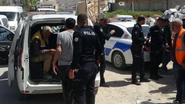 Taşlı ,Sopalı  Kavga  3 Yaralı..