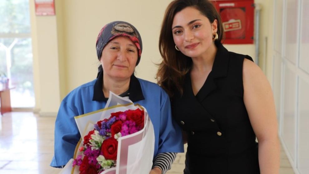 Burada Bulunan Bir Abladan Bahsetmek istedim.