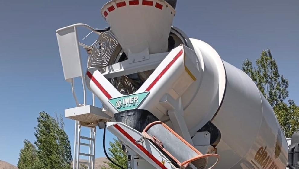 Beton  Mikseri  Motosikletle  Çarpıştı..