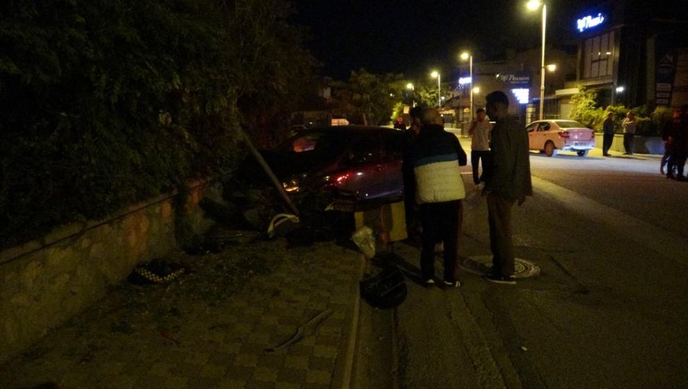 Otomobil ile Motosikletin Karıştığı Kaza: 2 Yaralı