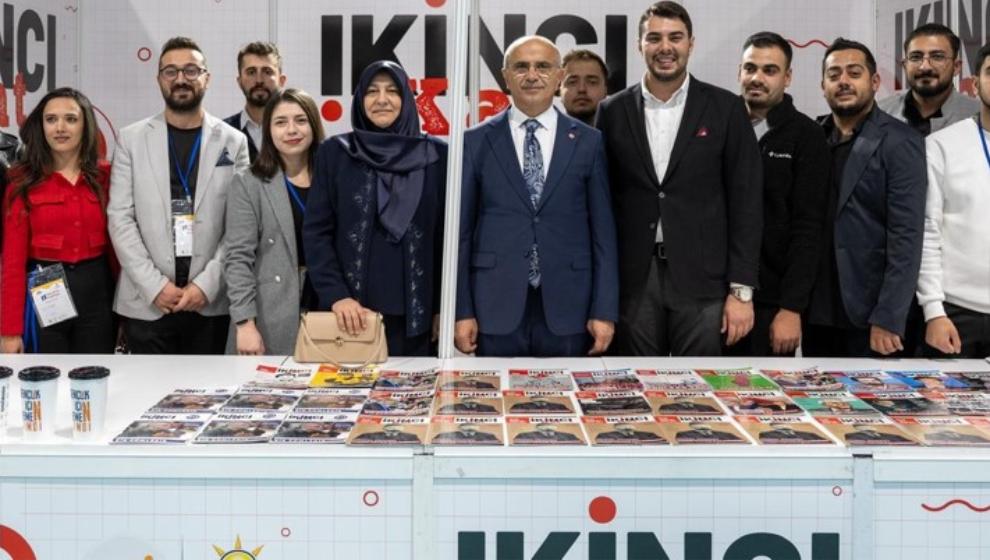 Başkan Er, Malatya Anadolu Kitap ve Kültür Fuarı’nda Stantları Gezdi.