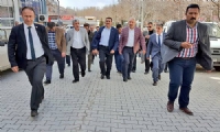 Bakan Bülent tüfenkci,gündüzbey  esnafını ziyaret etti.