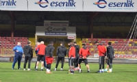 Evkur Yeni Malatyaspor'da İrfan Buz, işi sıkı tutuyor