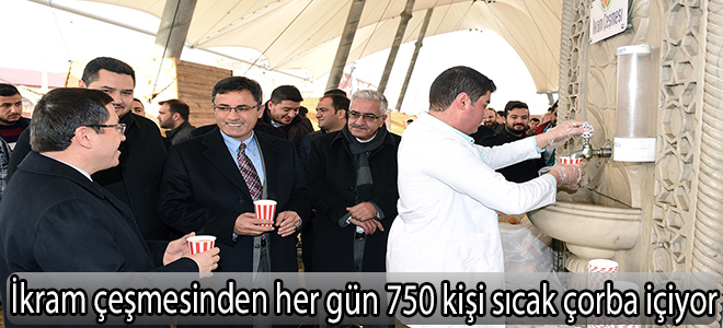 İkram çeşmesinden her gün 750 kişi sıcak çorba içiyor