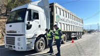 Malatya'da Jandarmadan Zorunlu Kış Lastiği Denetimi