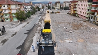 Büyükşehir Belediyesi Tevfik Temelli Caddesi'nde Geçici Kaldırım Çalışması Yapıyor