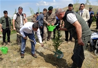 Malatya'da Depremde Kaybedilen Her Çocuk İçin Bir Fidan Dikildi