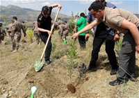 Malatya'da Depremde Kaybedilen Her Çocuk İçin Bir Fidan Dikildi