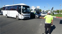 Malatya'da Trafiği Felç Eden Kaza: 3 Yaralı