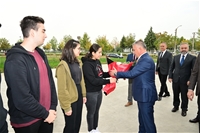 Vali Yazıcı, Erman Ilıcak Fen Lisesi Öğrencileriyle Bir Araya Geldi