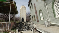 İlk Depremde Minaresi, İkincisinde Kendisi Yıkılan Cami Yan Yattı