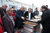 Büyükşehir Adayı Sami Er, Depremzedelerle İftar Yaptı