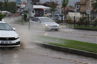 Malatya'da Sağanak Yağış Hayatı Olumsuz Etkiledi