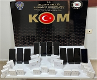 Malatya'da 11 Adet Kaçak Cep Telefonu Ele Geçirildi