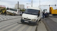 Malatya'da İki Minibüs Çarpıştı: 1 Yaralı