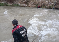 Malatya'da Çaya Düşen 8 Yaşındaki Kız Hayatını Kaybetti