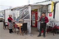 Depremin İzlerini Silebilmek İçin Başladı, Şehrin Tek Kadın Kebap Ustası Oldu