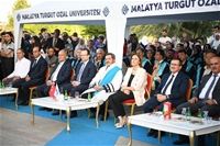 Malatya Turgut Özal Üniversitesi'nde Mezuniyet Heyecanı