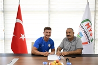 Malatya Yeşilyurtspor, Dış Transferde 2 Futbolcuyu Renklerine Bağladı