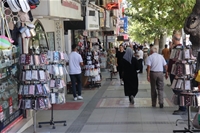 Kışla Caddesi'nde Elektrik Kesintisine Esnaftan Tepki