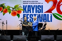 Kayısı Festivalinde Oğuzhan Koç Rüzgarı Esti