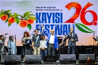 Kayısı Festivalinde Oğuzhan Koç Rüzgarı Esti