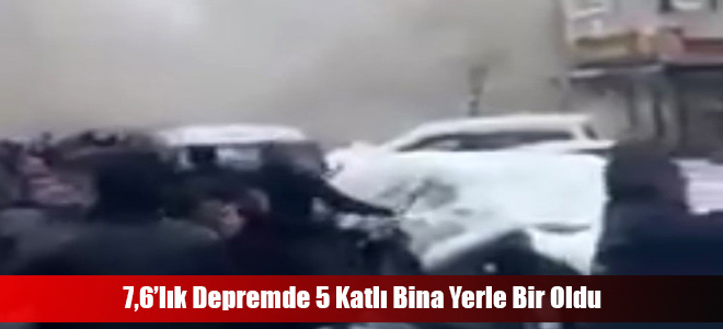 7,6’lık Depremde 5 Katlı Bina Yerle Bir Oldu