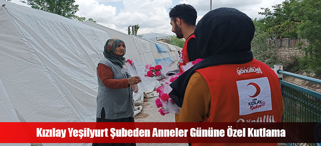 Kızılay Yeşilyurt Şubeden Anneler Gününe Özel Kutlama