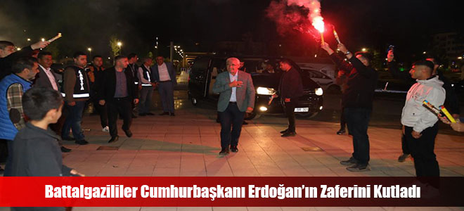 Battalgazililer Cumhurbaşkanı Erdoğan’ın Zaferini Kutladı