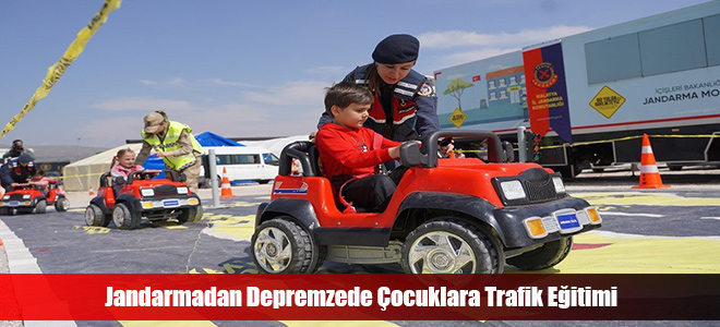 Jandarmadan Depremzede Çocuklara Trafik Eğitimi