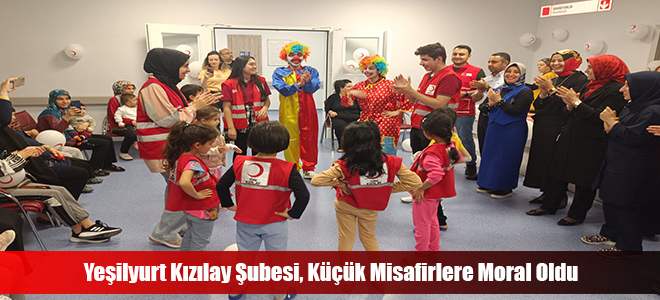 Yeşilyurt Kızılay Şubesi, Küçük Misafirlere Moral Oldu