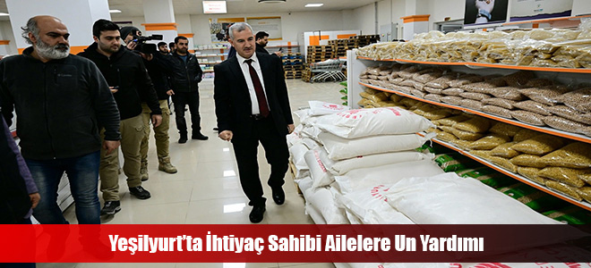 Yeşilyurt’ta İhtiyaç Sahibi Ailelere Un Yardımı